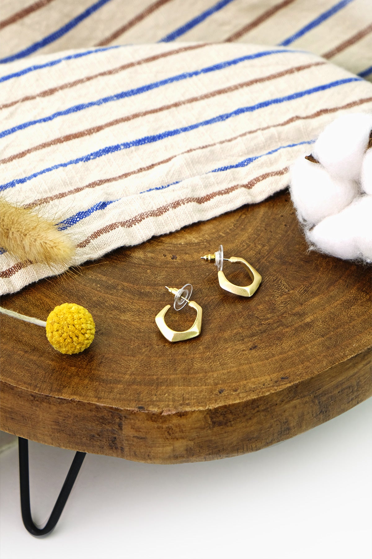 Geometric Hoop Earrings (Gold)