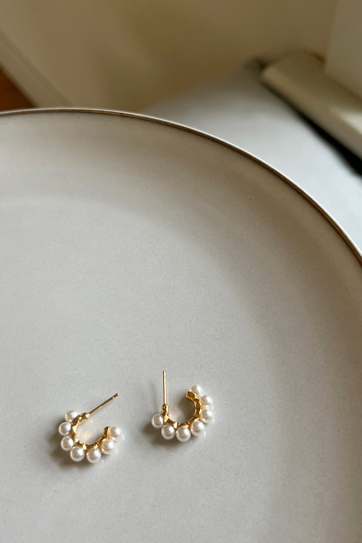 Mary Pearl Earrings