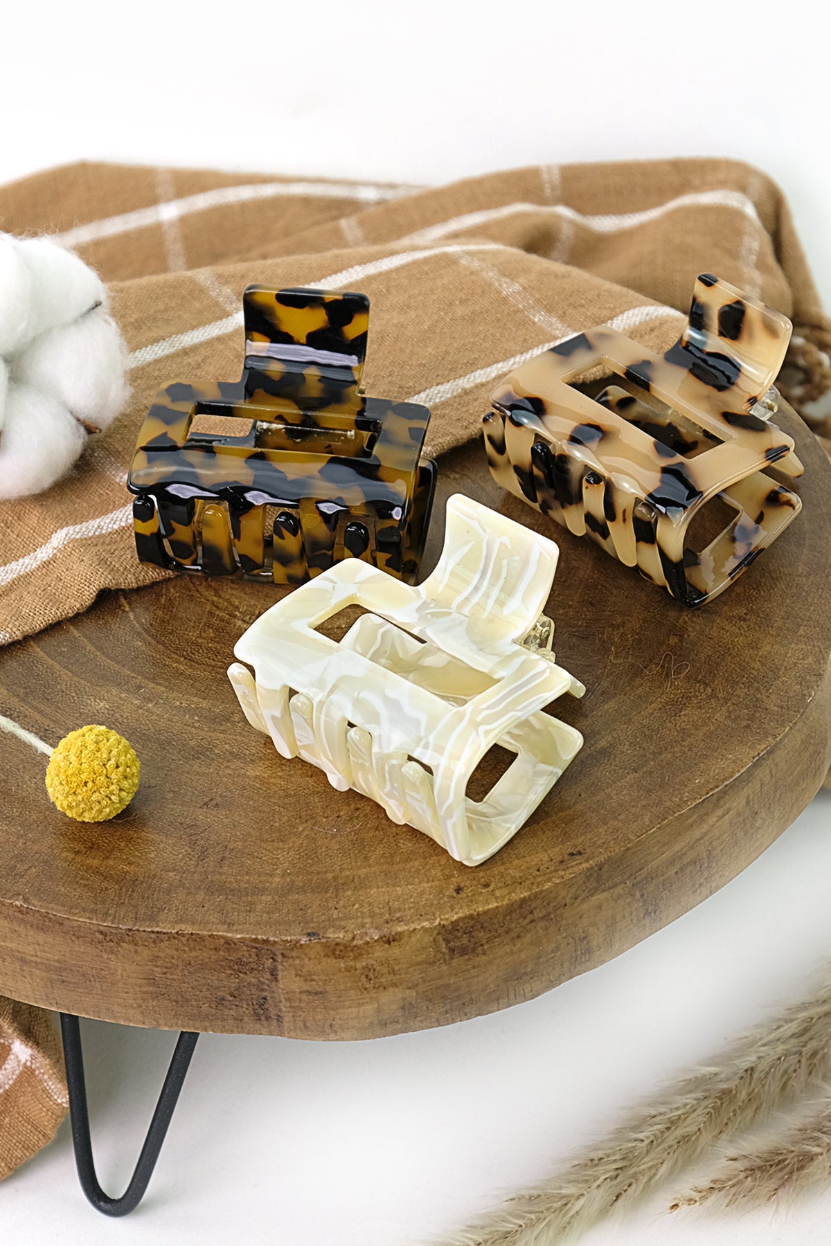 Tortoise Shell Square Cutout Claw Hair Clip