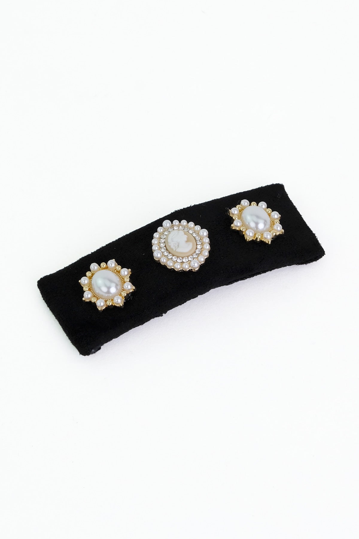 Velvet Pearl Cameo Hair Clip