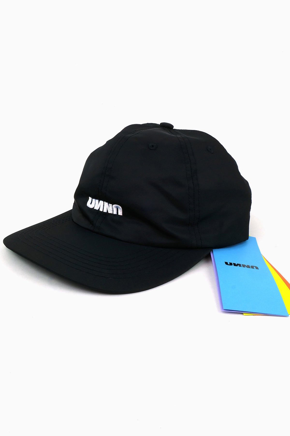 UNNA Shiny Logo Cap