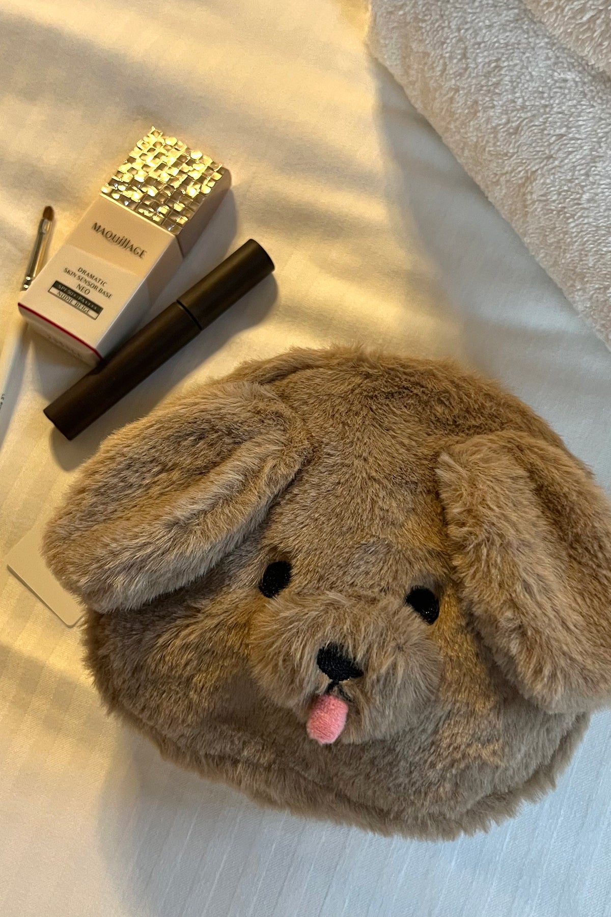 Brown Puppy Pouch (Brown)