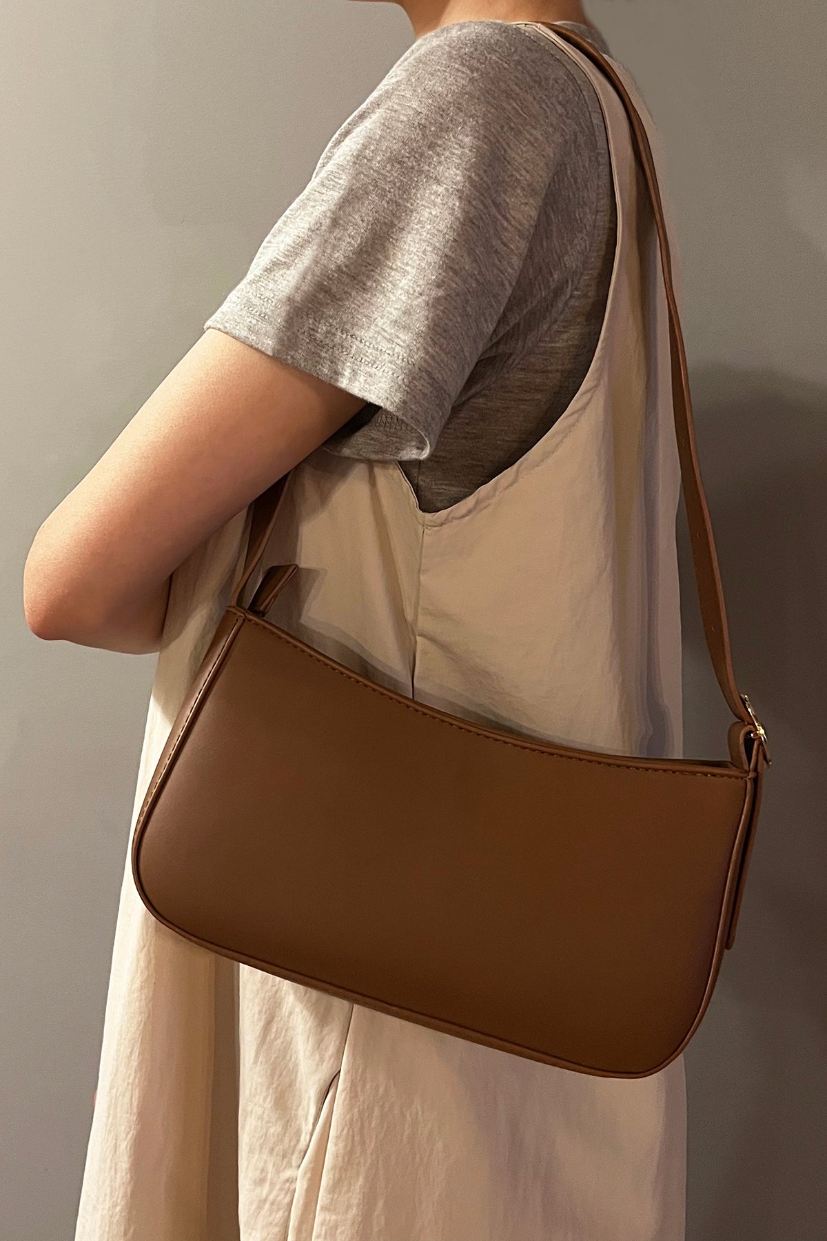 90’s Retro Style Faux Leather Shoulder Bag (Coffee)