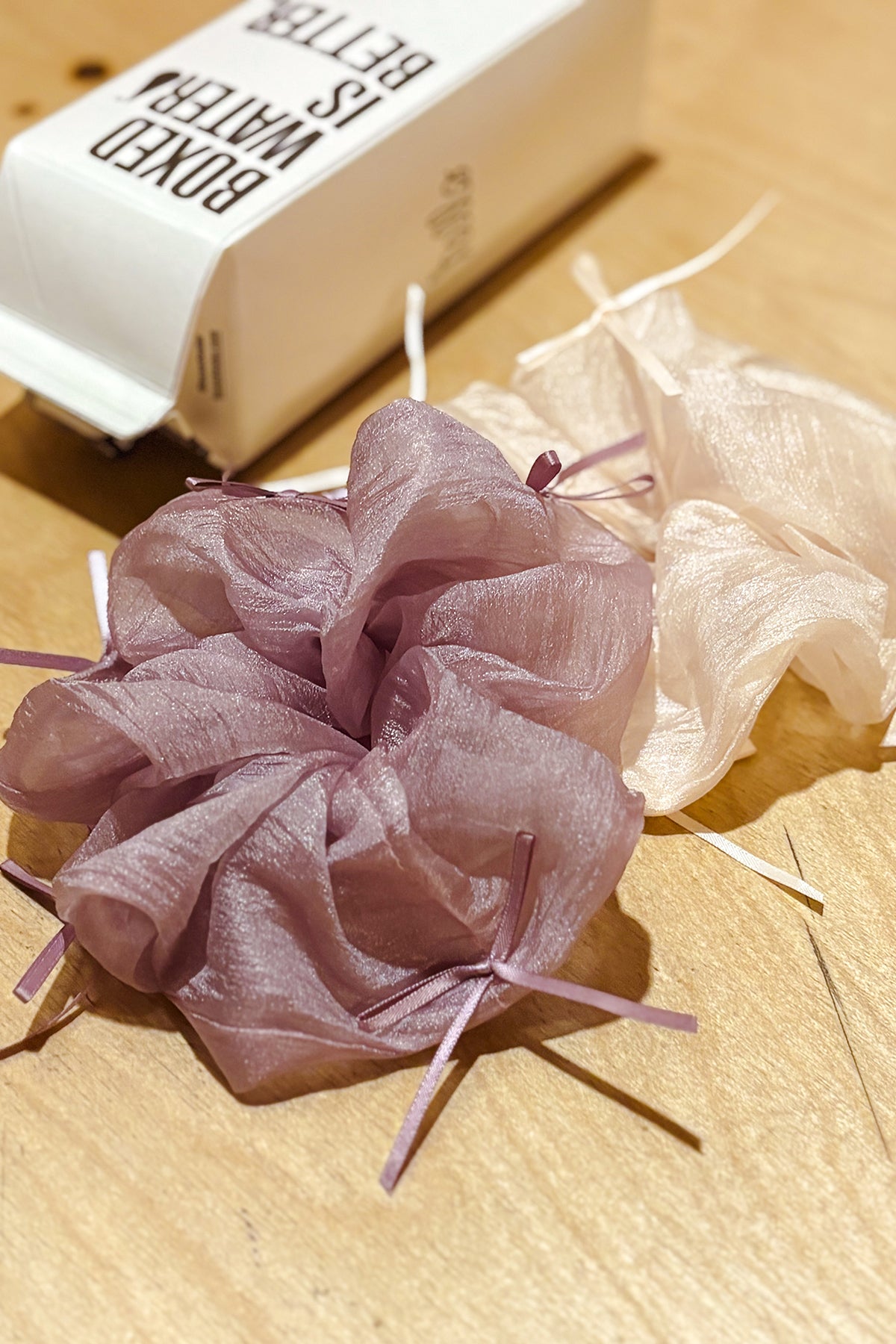 Romantic Ribbon Scrunchie (Ivory & Purple)