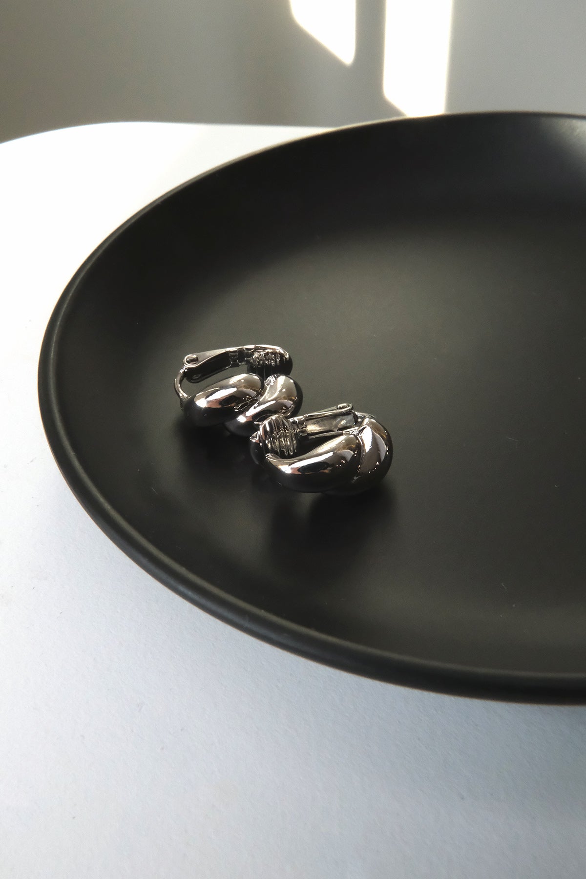 Double Droplet Clip-on Earrings (Silver)