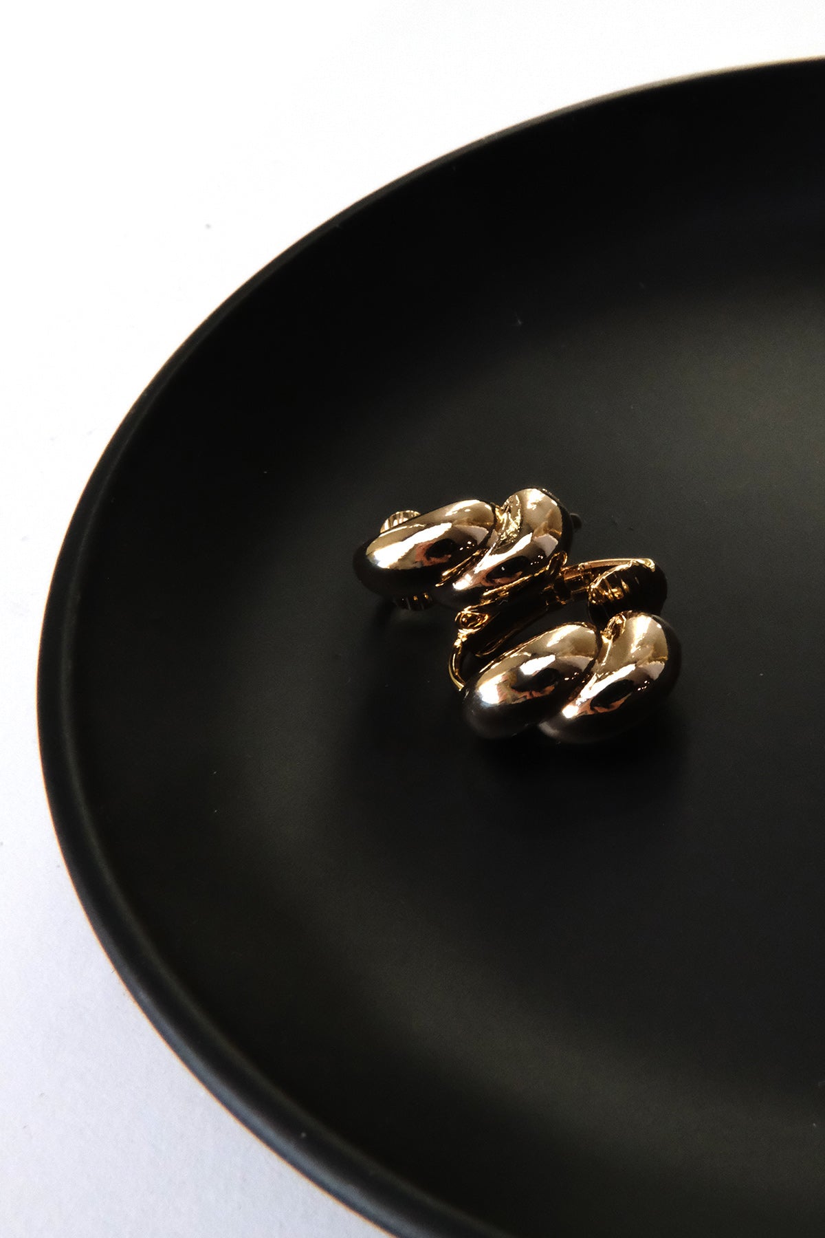 Double Droplet Clip-on Earrings (Gold)