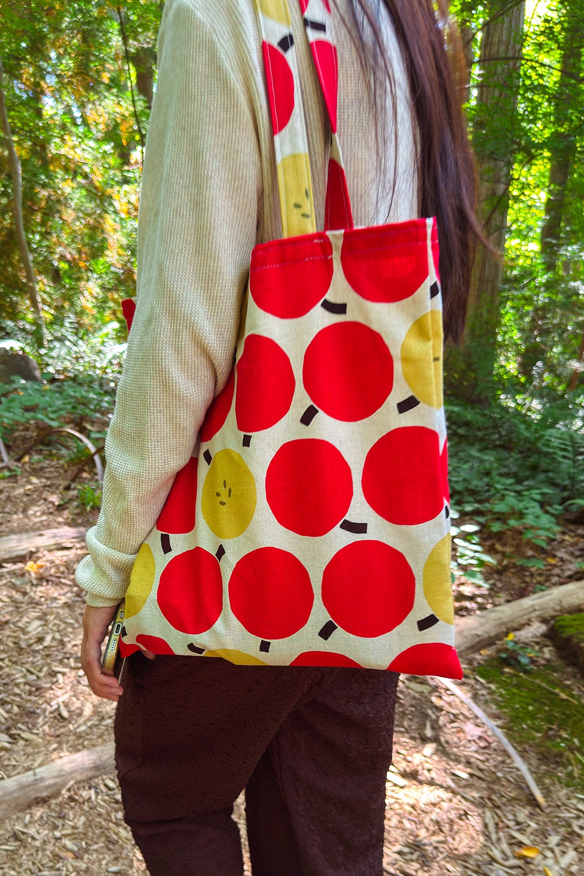 Sewsoulfine Vibrant Apple Print Tote